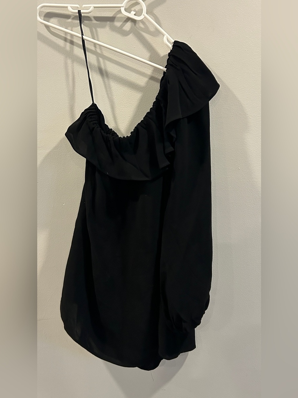 French Connection Black One Shoulder Ruffle Blouse XS NWT